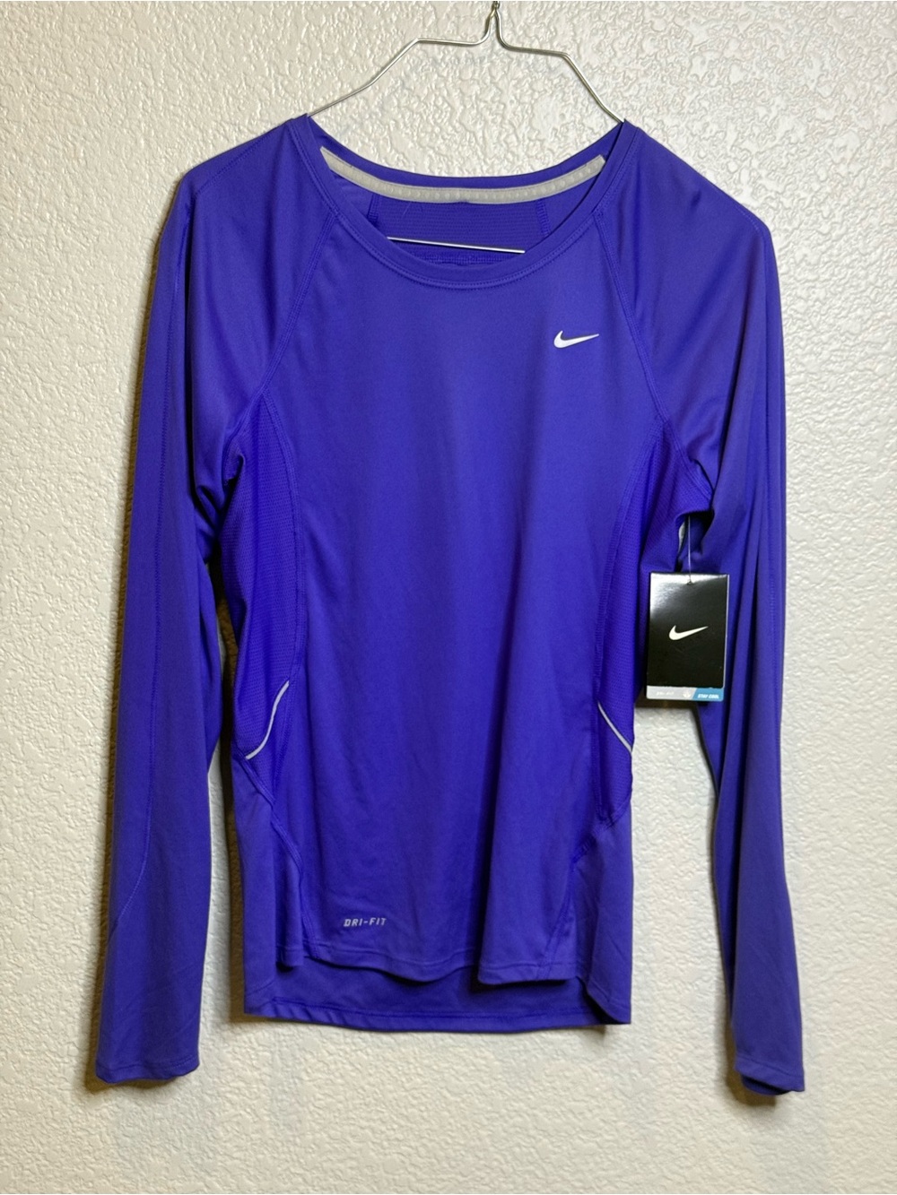 Nike Women's Purple Long Sleeve Dri-FIT Athletic Top